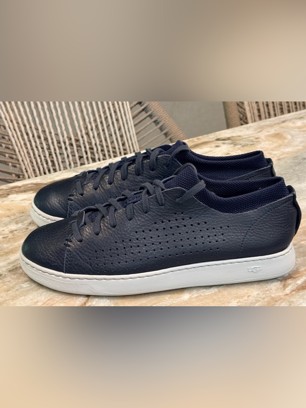 Men’s UGG Pismo Energ navy blue leather sneakers- Size 9